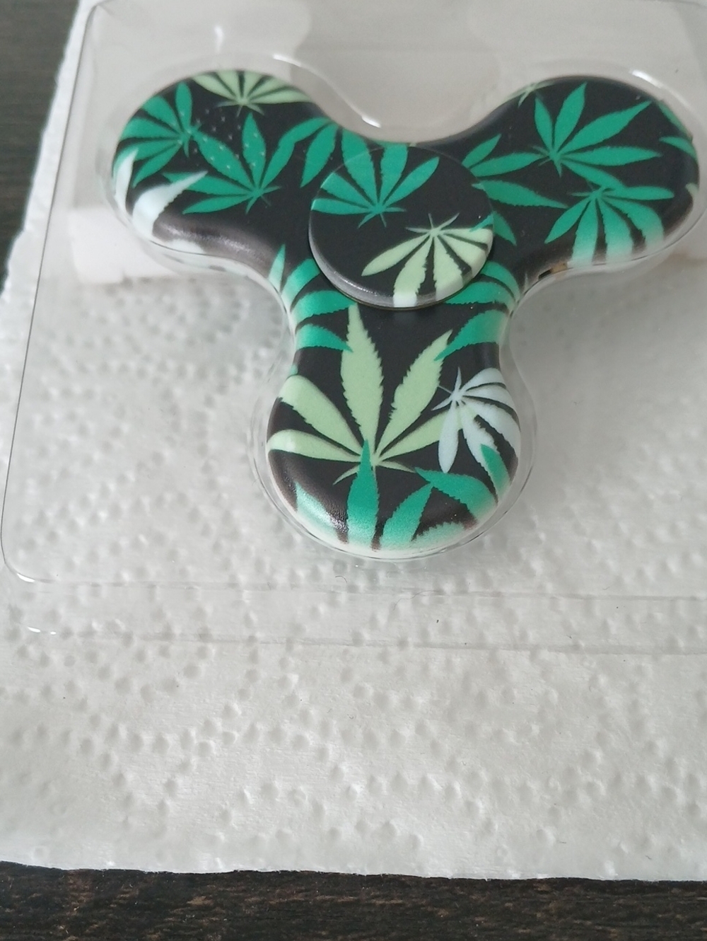 Green Leaf Pattern Tri-Spinner Fidget Toy - Chargable Lights .